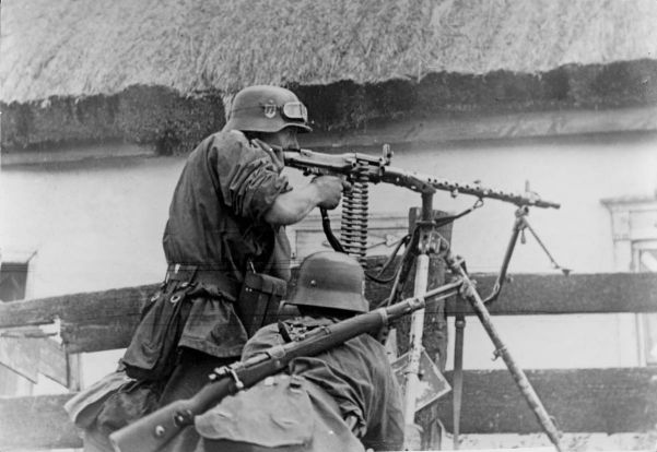 Lafette tripod-mounted MG34