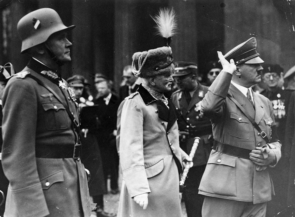 Hitler and Mackenesen