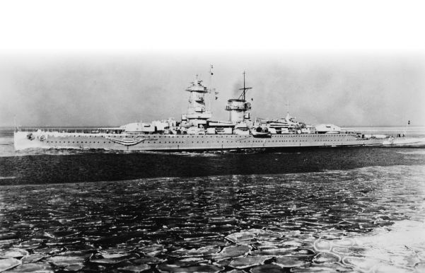 Preparations for world war - the pocket battleship Admiral Graf Spee slips out of Wilhelmshaven.
