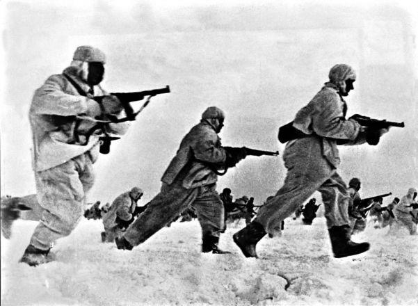Soviet infantry in their winter clothing