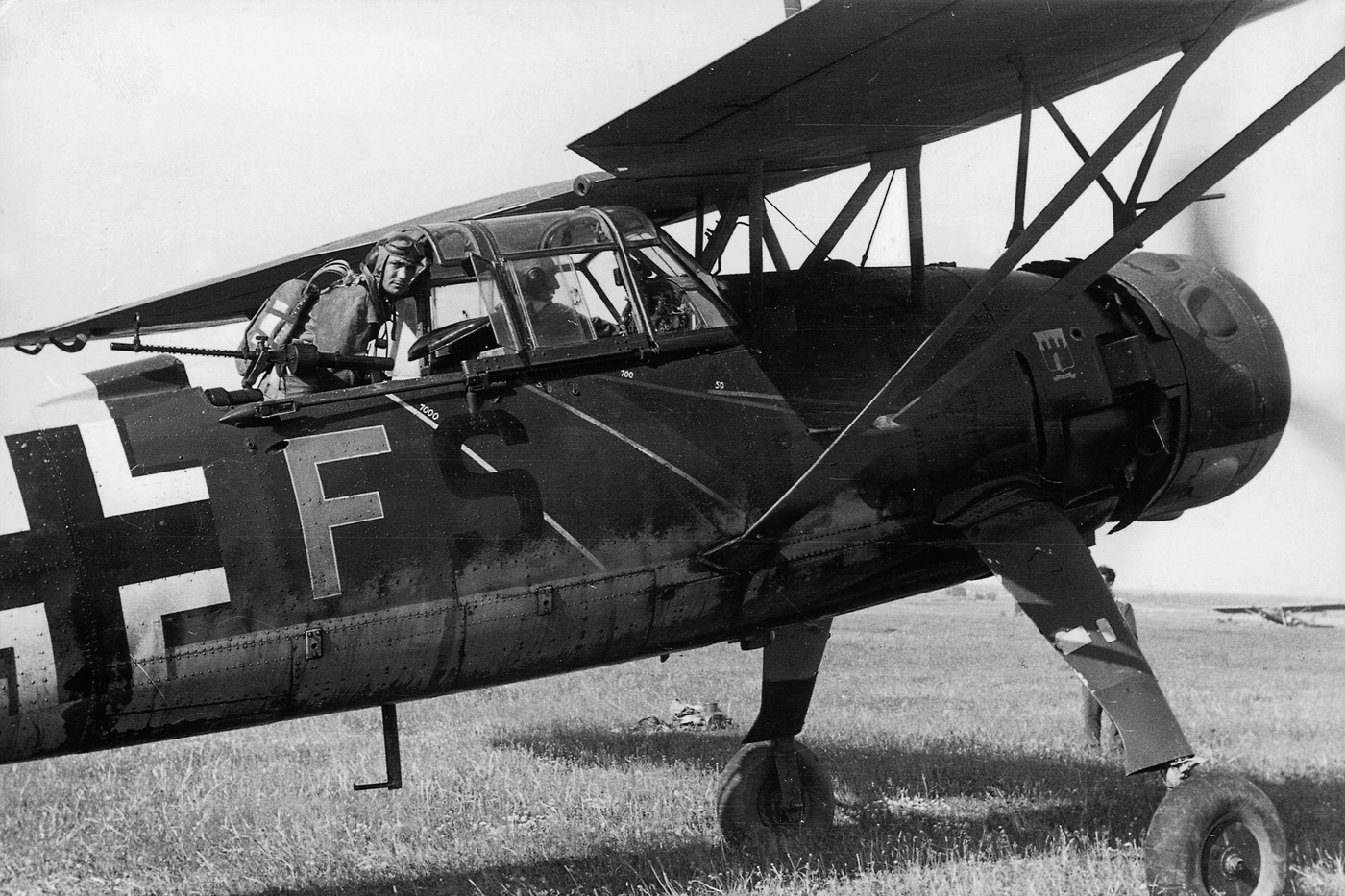 Henschel H S 126 Sight Lines Aircraft WWII Britmodeller Henschel H S 126 Sight Lines Aircraft WWII Britmodeller